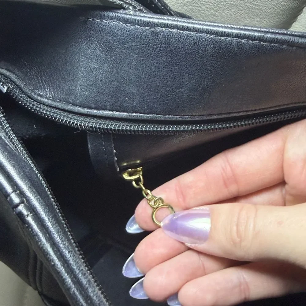Vintage Coach Erickson Bucket Bag Soho Black Leather Shoulder Purse