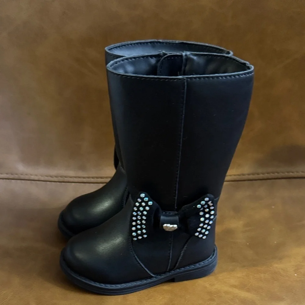 Jessica Simpson stylish black