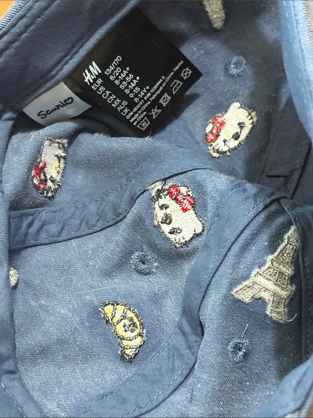Hello Kitty super cute