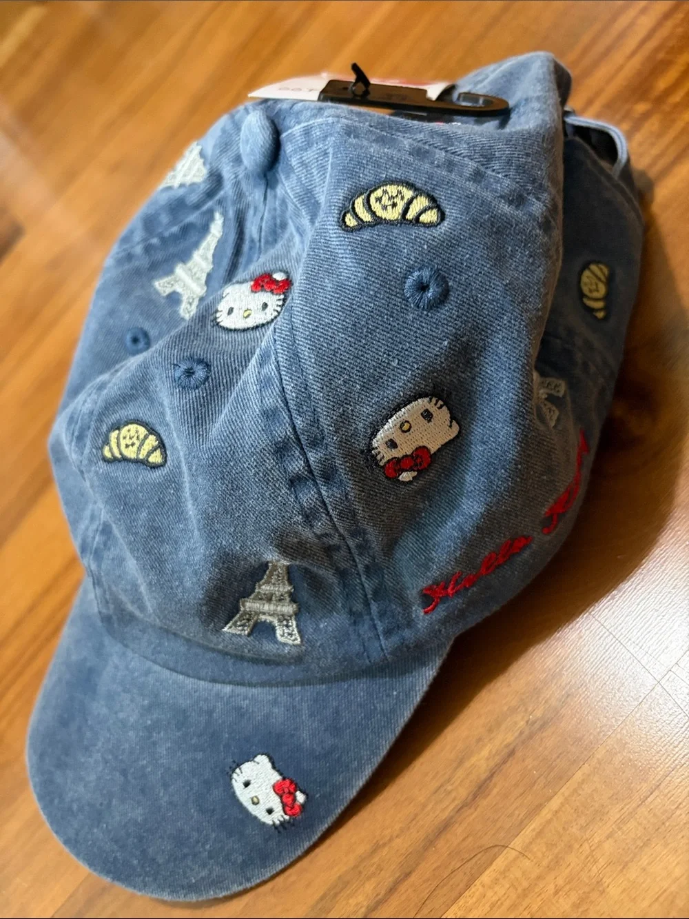 Hello Kitty super cute