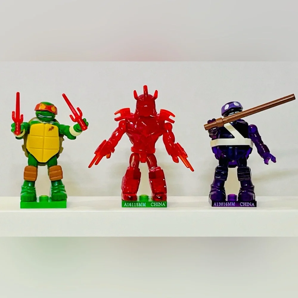 Mega Bloks includes *vintage