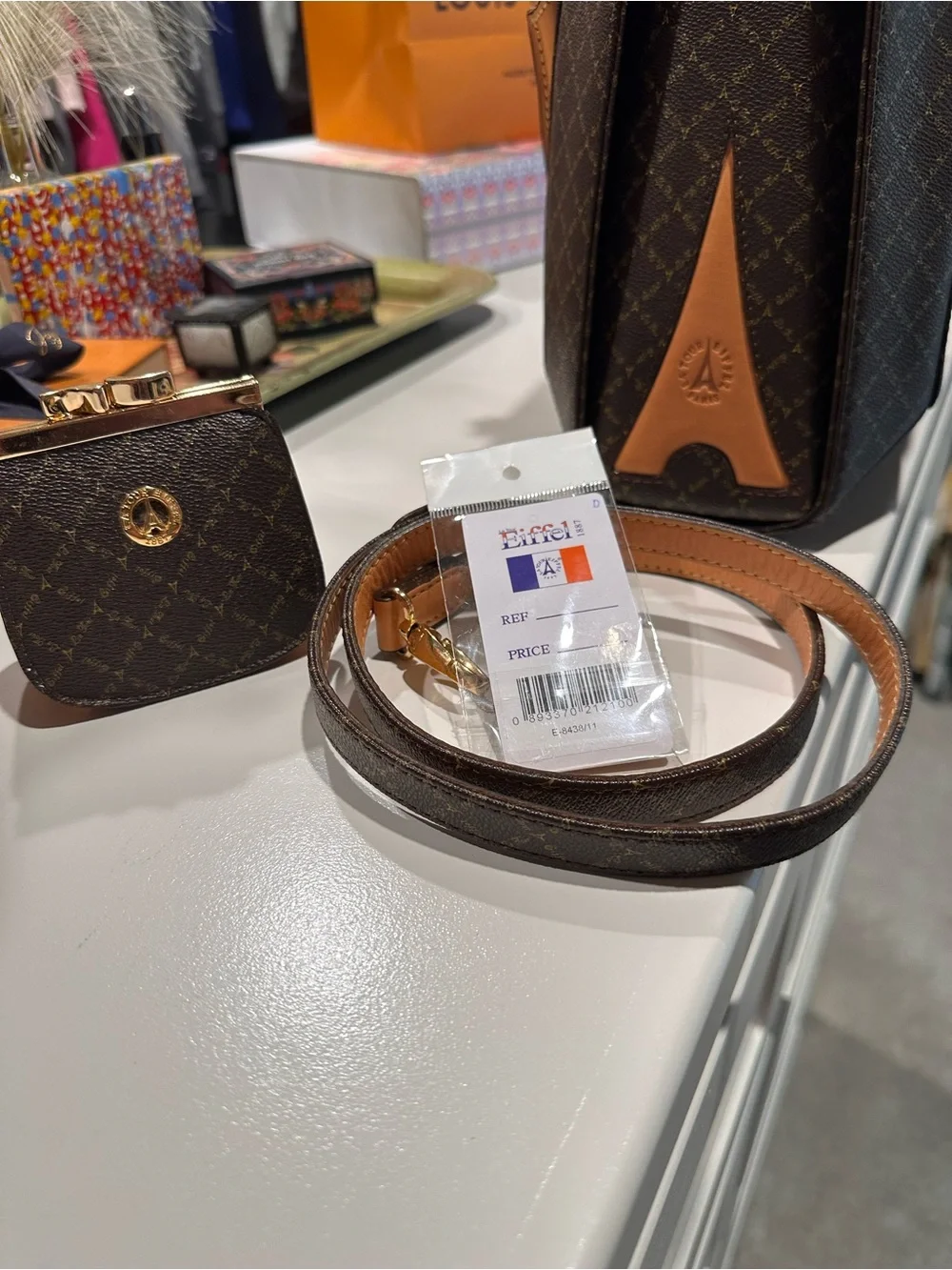 La Tour Eiffel classic brown
