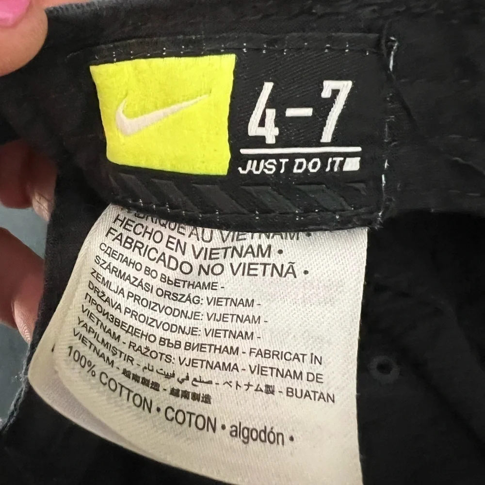 Nike black kids