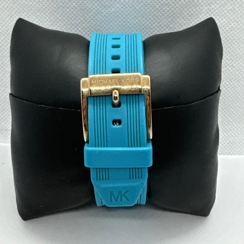 Michael Kors MK2559 Women's Turquoise Silicone Strap Analog Dial Watch JNA301