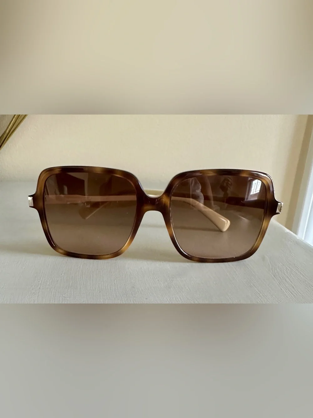 Longchamp women sunglass