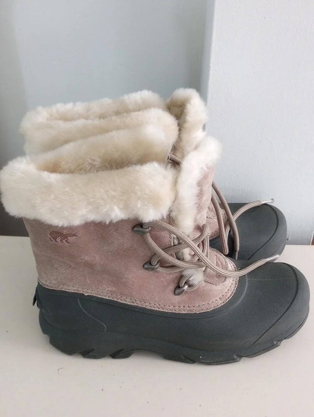 Sorel plush cream