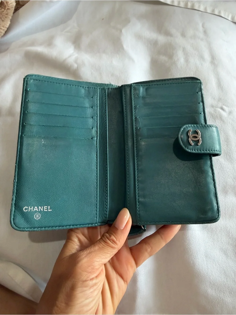 CHANEL authentic woc