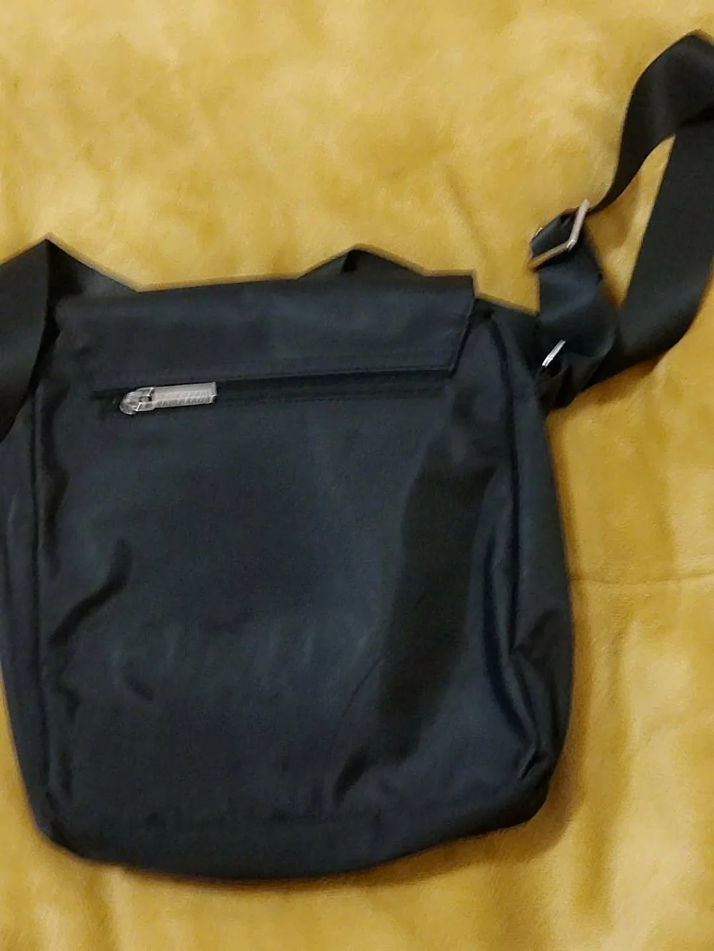 vangoddy black messenger