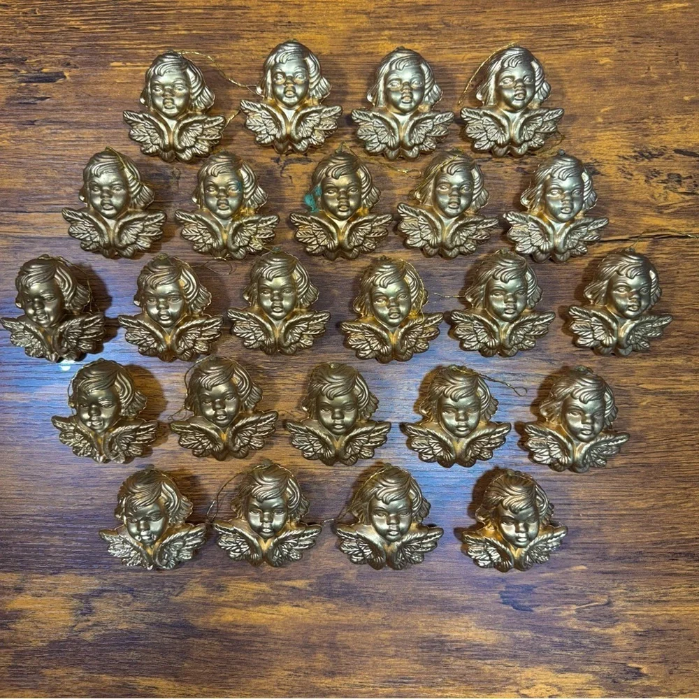 Unbranded vintage gold