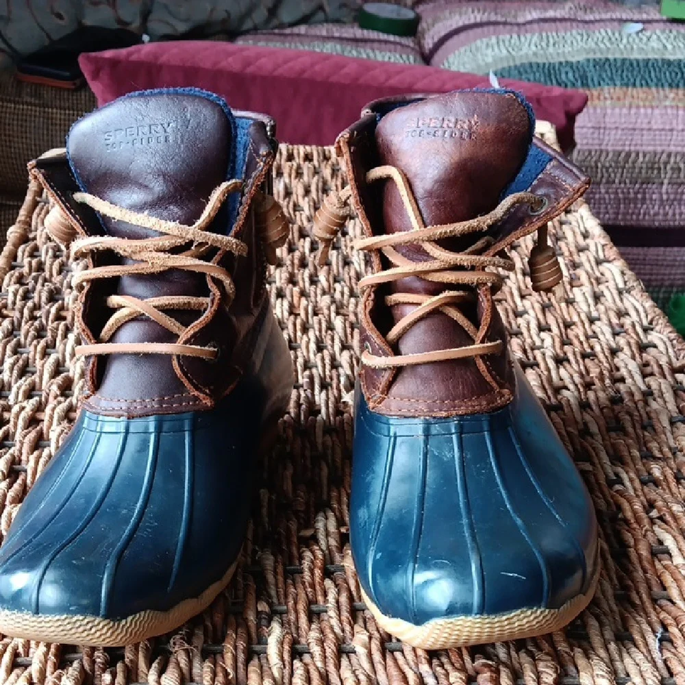 Sperry love some boots
