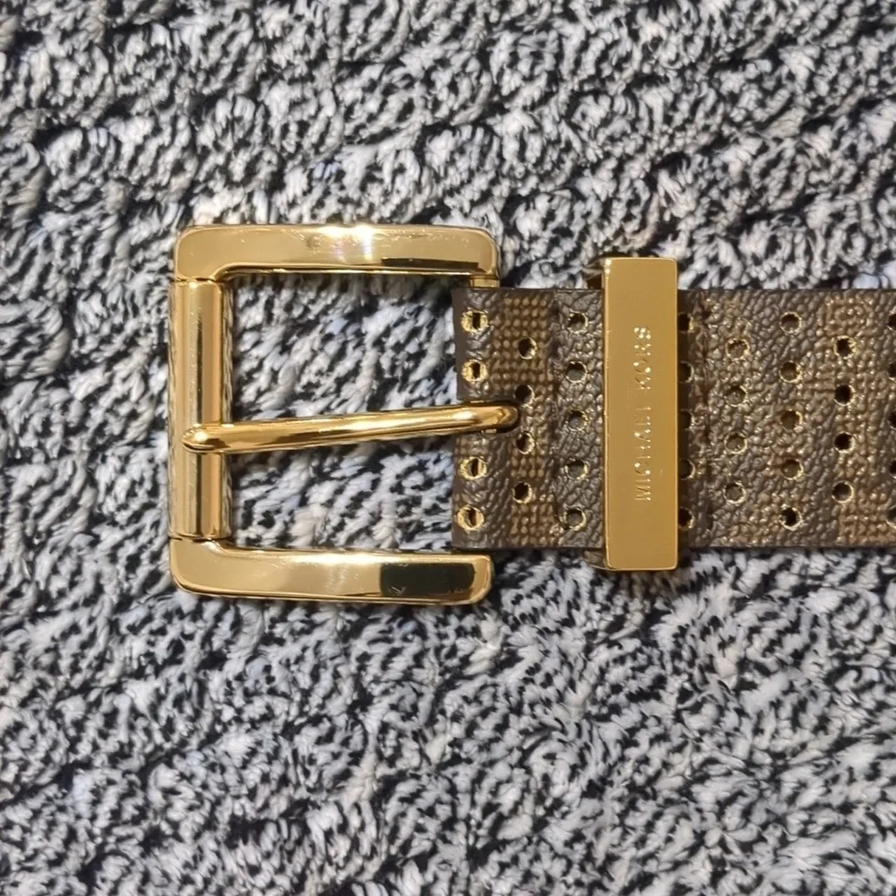 Micheal Kors Brown Leather Gold Buckle Women's Belt size Large