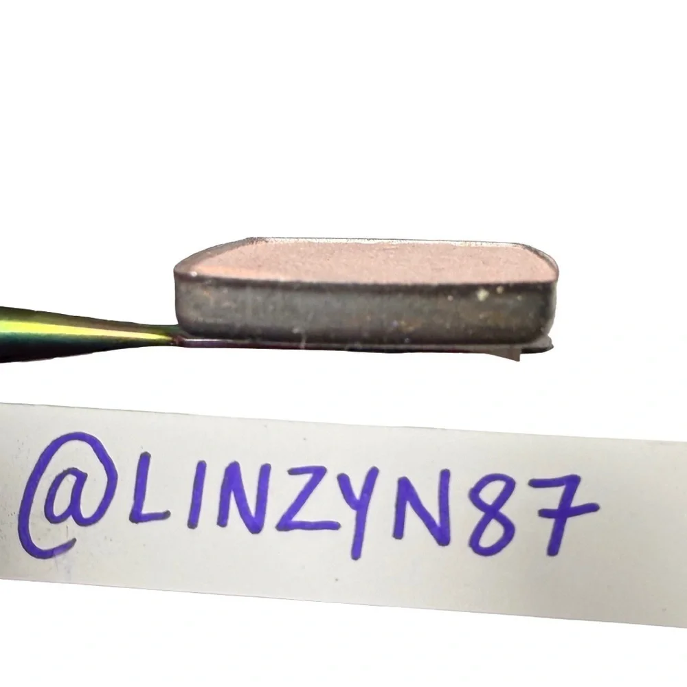 Vintage Too Faced pan single eyeshadow - Leading Lady