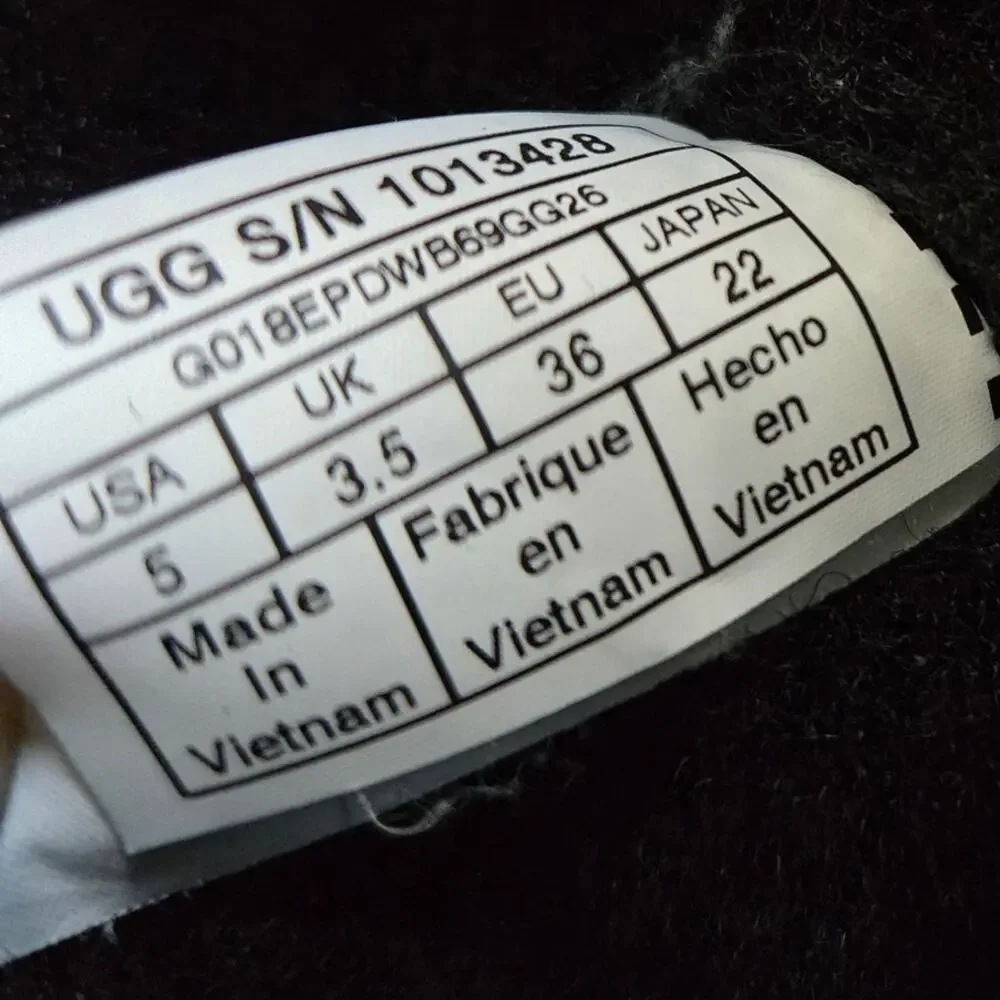 UGG amie casual