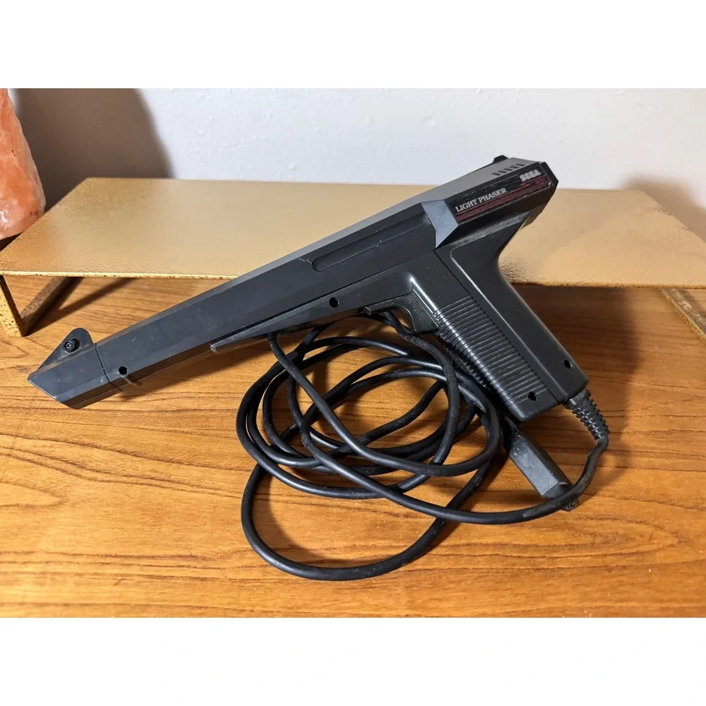 Sega‎ Master System Light Phaser Gun