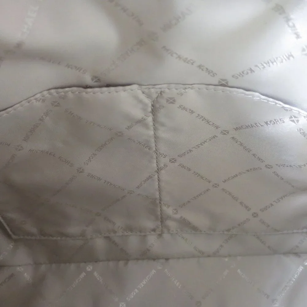 Michael Kors disclaimer color