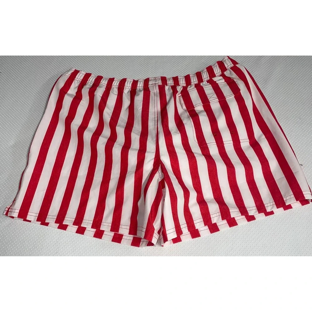 Vineyard Vines pair stylish