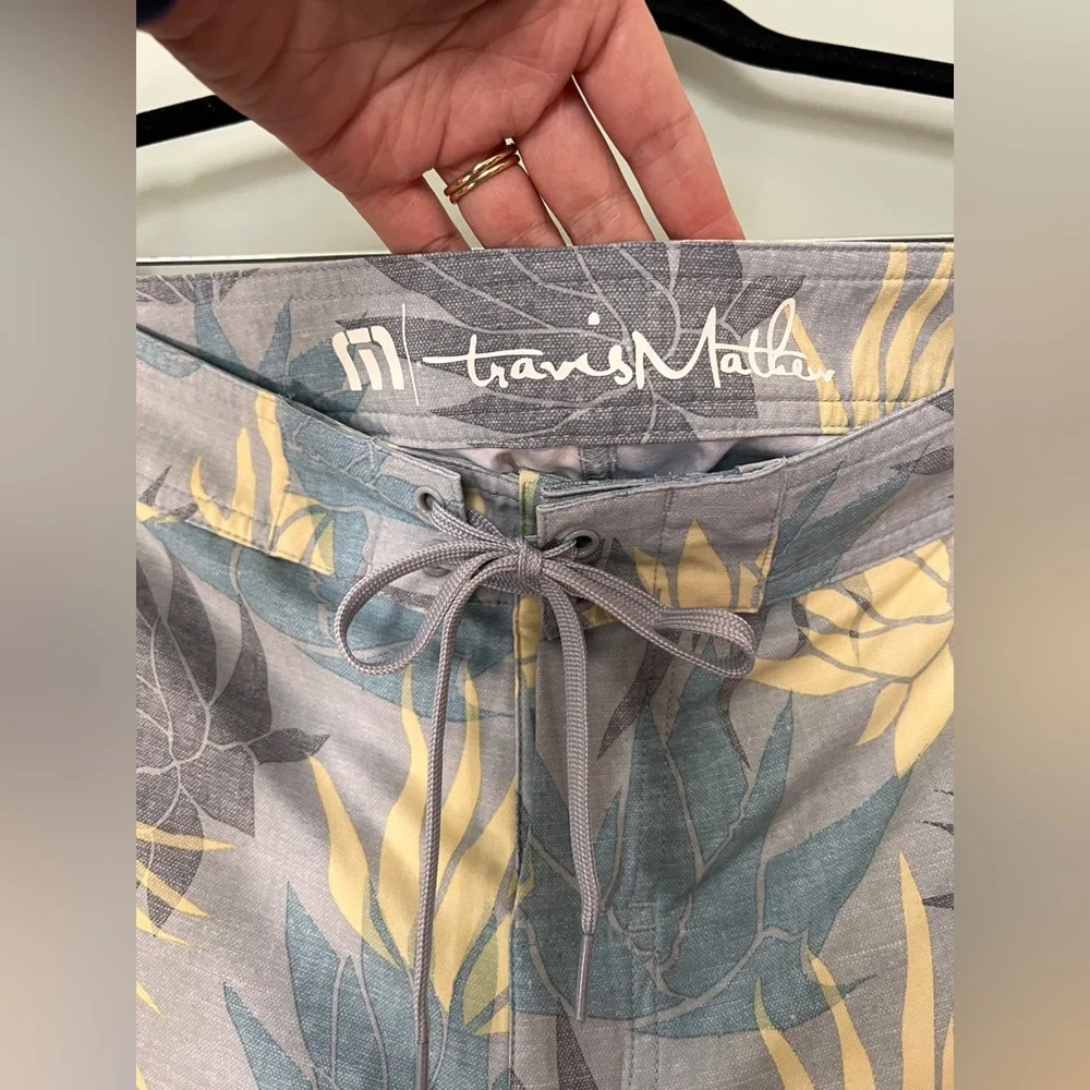 Travis Mathew travismathew outsourced