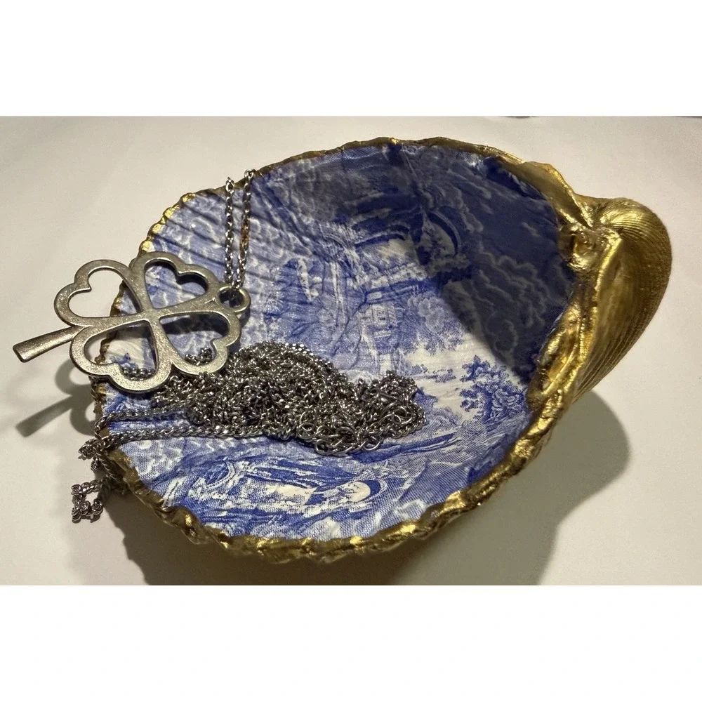 Handmade Trinket Dish On An Atlantic Cockle Sea Shell Decoupaged European Scene‎