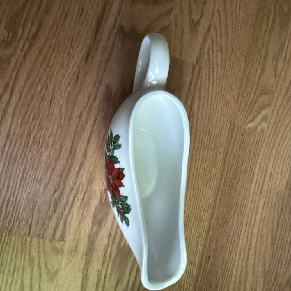 Hallmark gravy boat