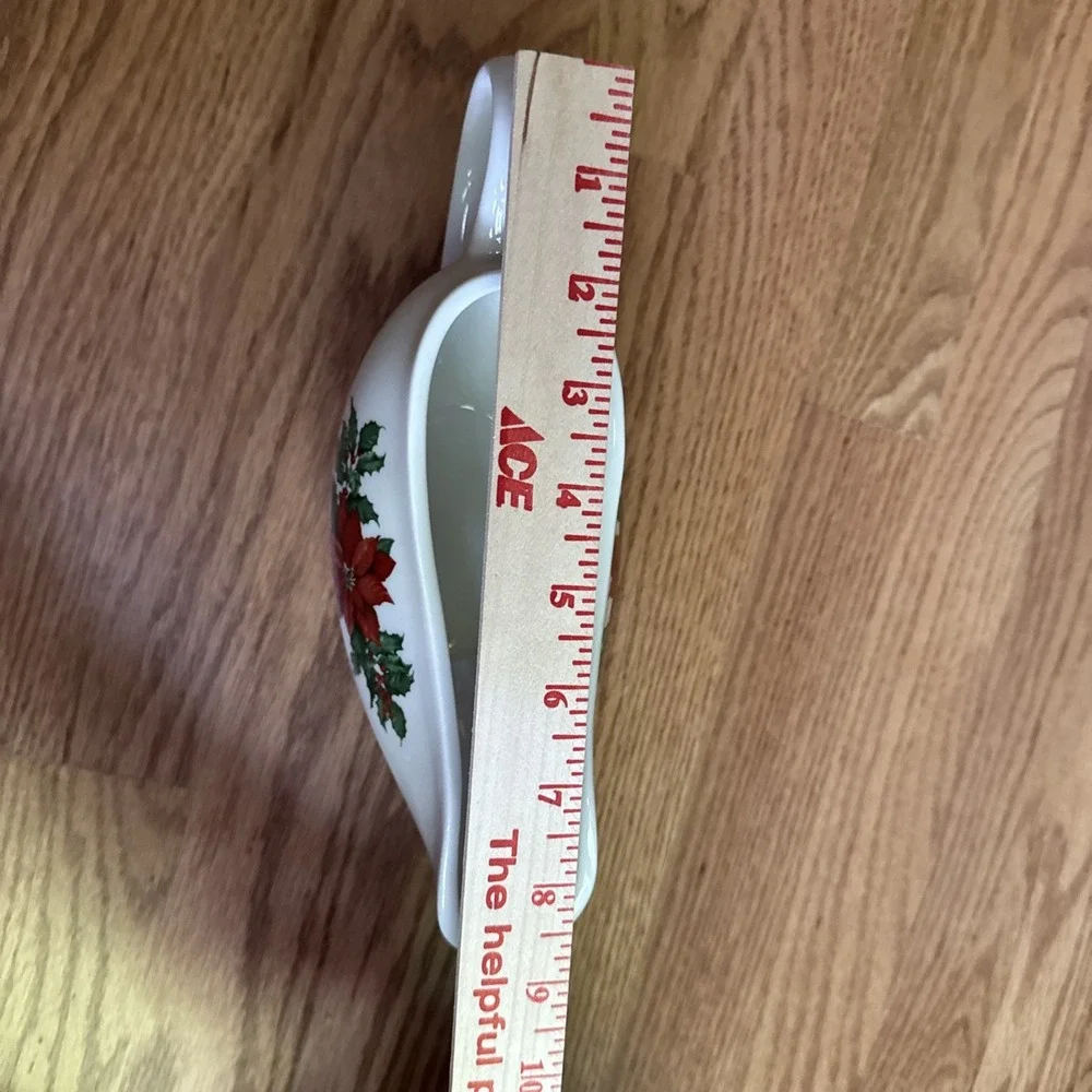 Hallmark gravy boat