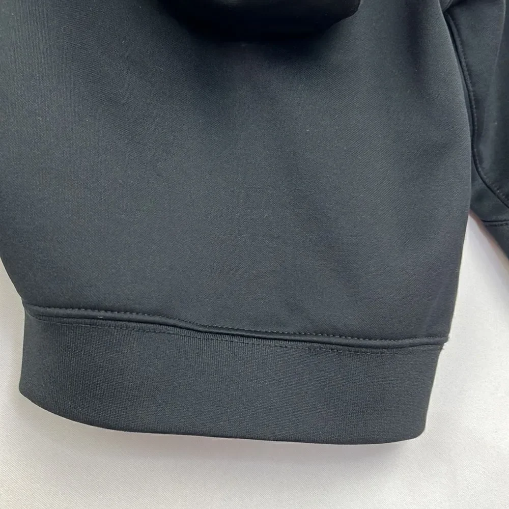 Nike black therma
