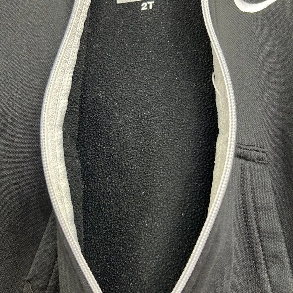 Nike black therma