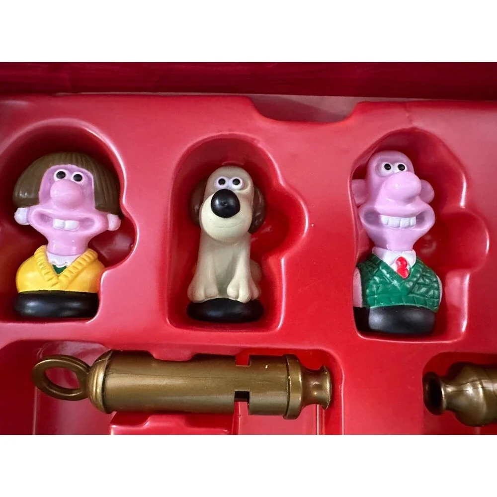 Aardman & Wallace scuffs there