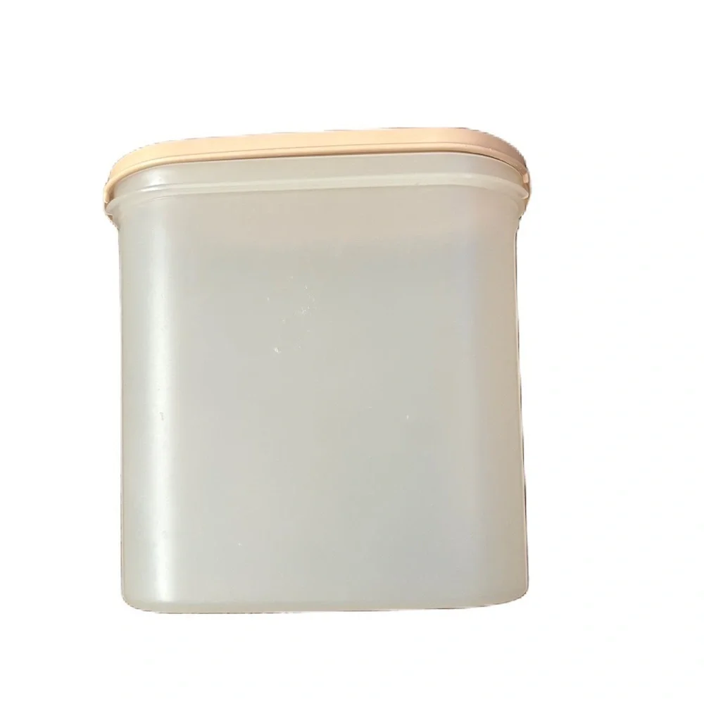 Tupperware store any durable