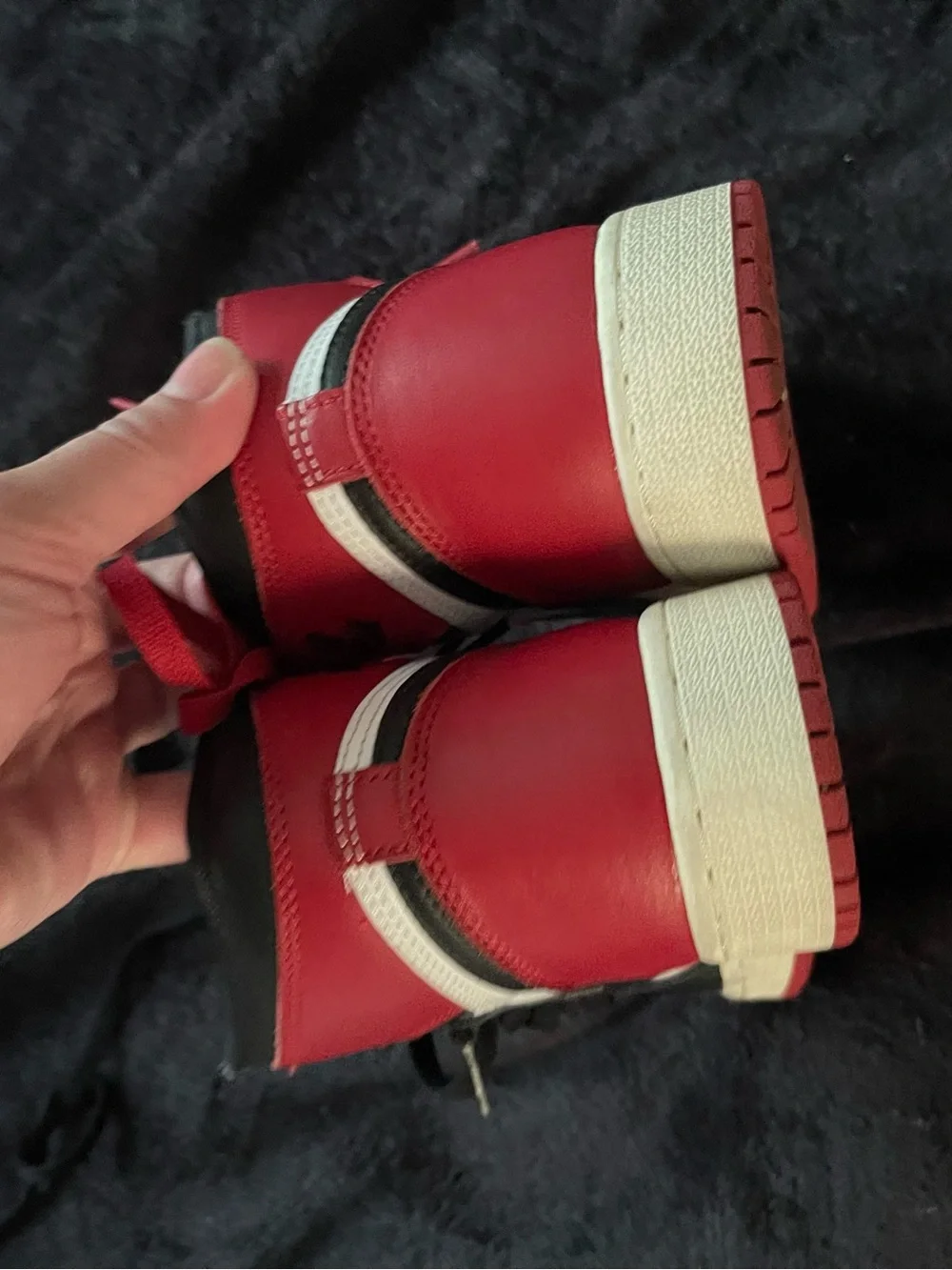 Nike Air Jordan 1 Kids Sneakers in Red Black White