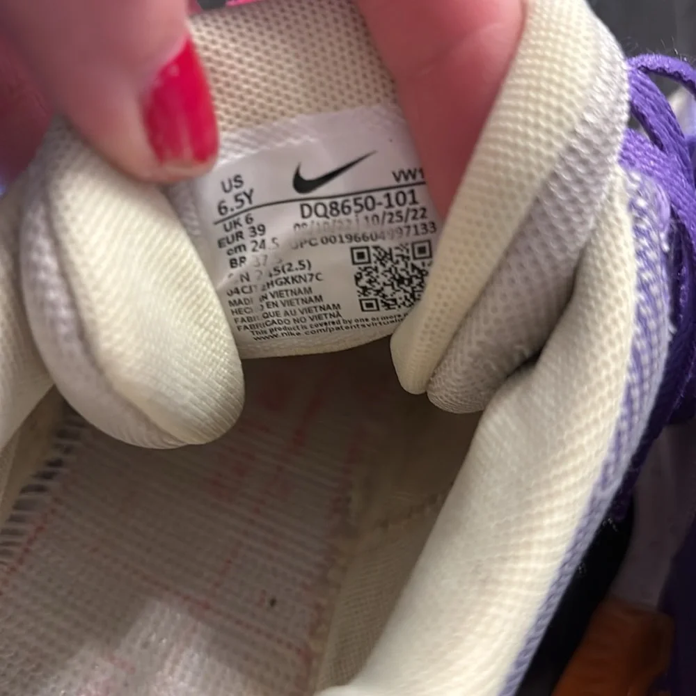 Nike LeBron Purple and Orange Sneakers size 6.5Y