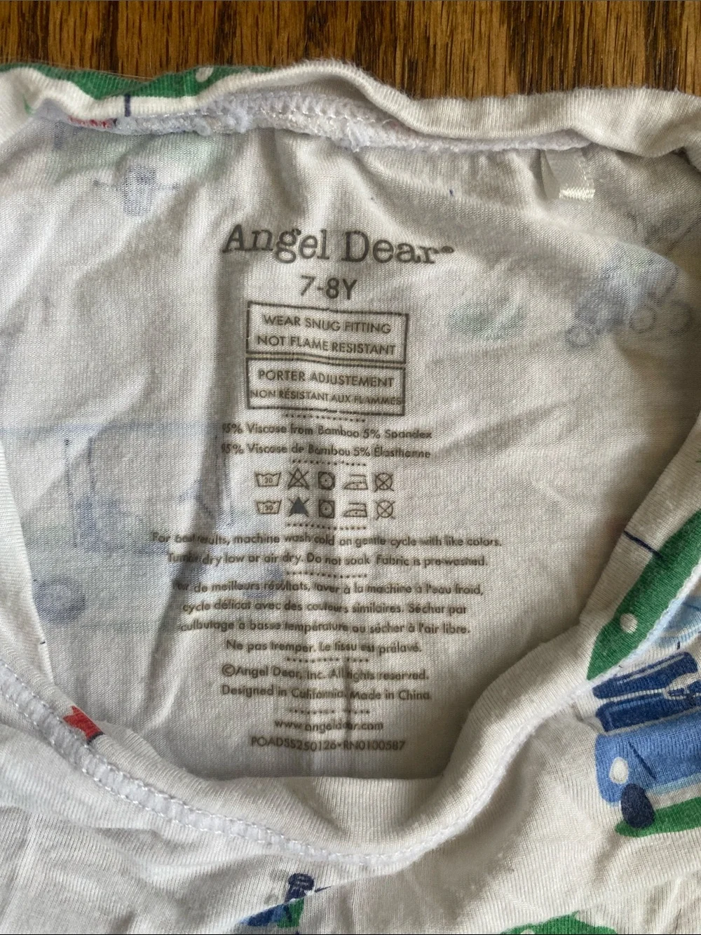 Angel Dear white golf print, bamboo 2 piece pajama set, size 7-8. Great cond