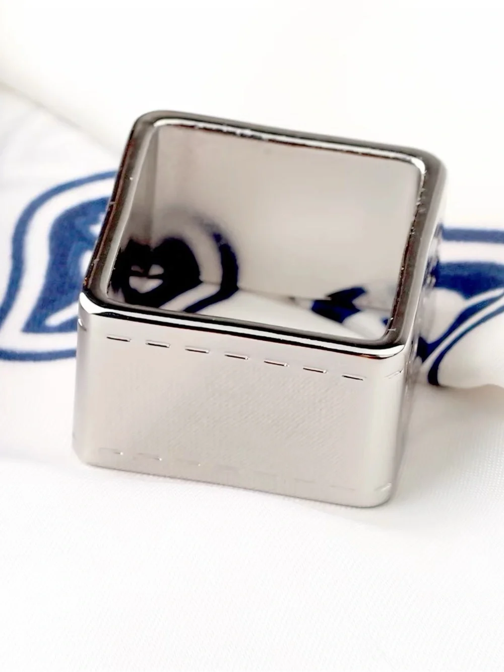 N/A elegant silver