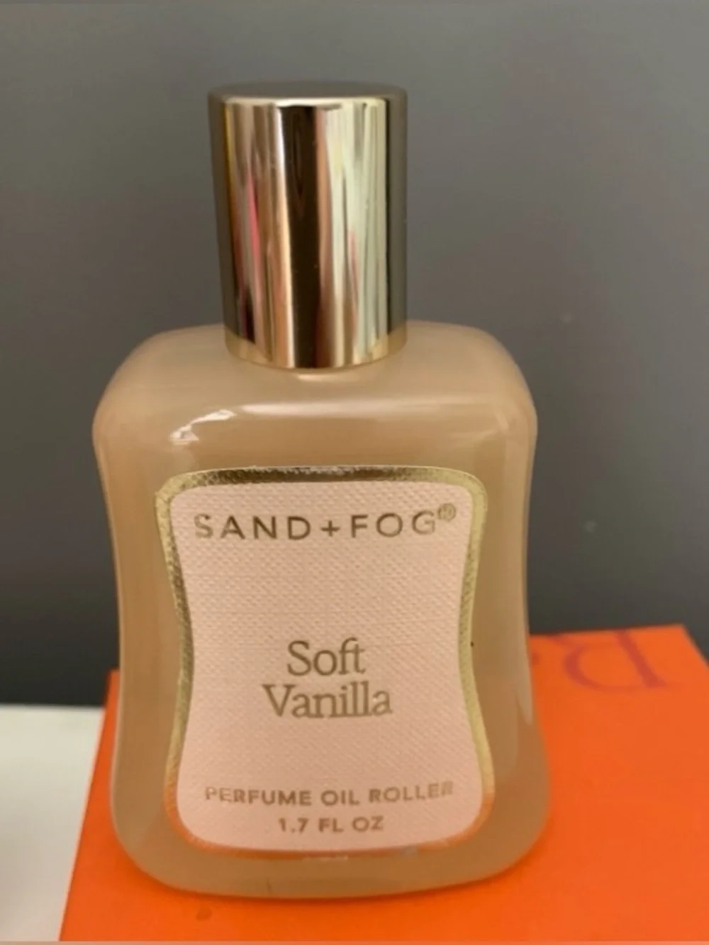 SAND+FOG Soft Vanilla Perfume Oil Roller