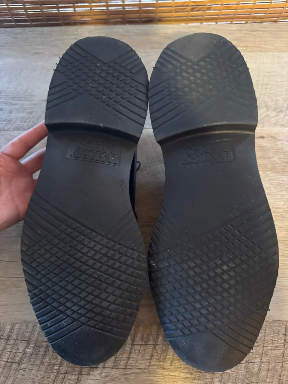 Bates sleek black