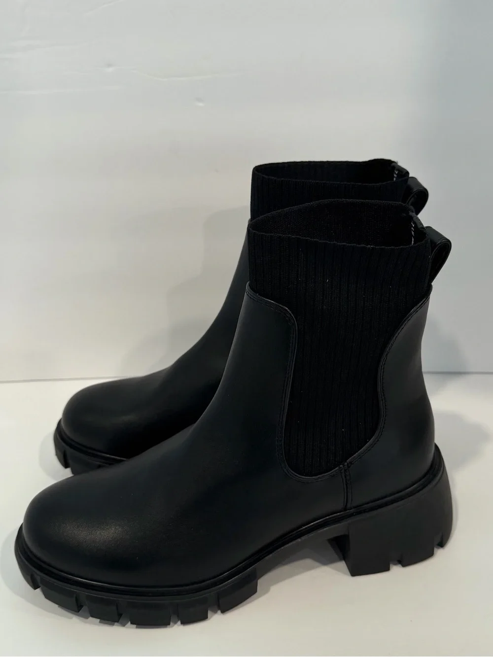 Steve Madden step out