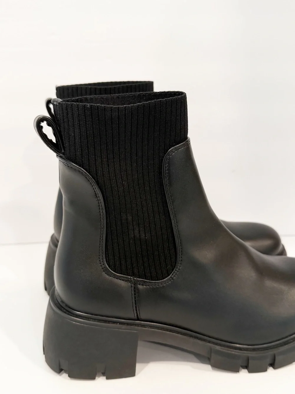 Steve Madden step out