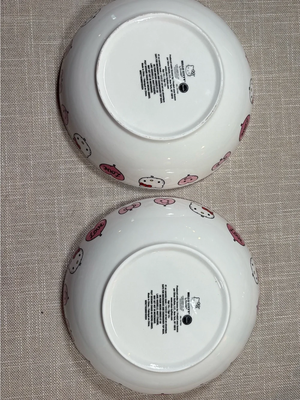 Hello Kitty pair hello
