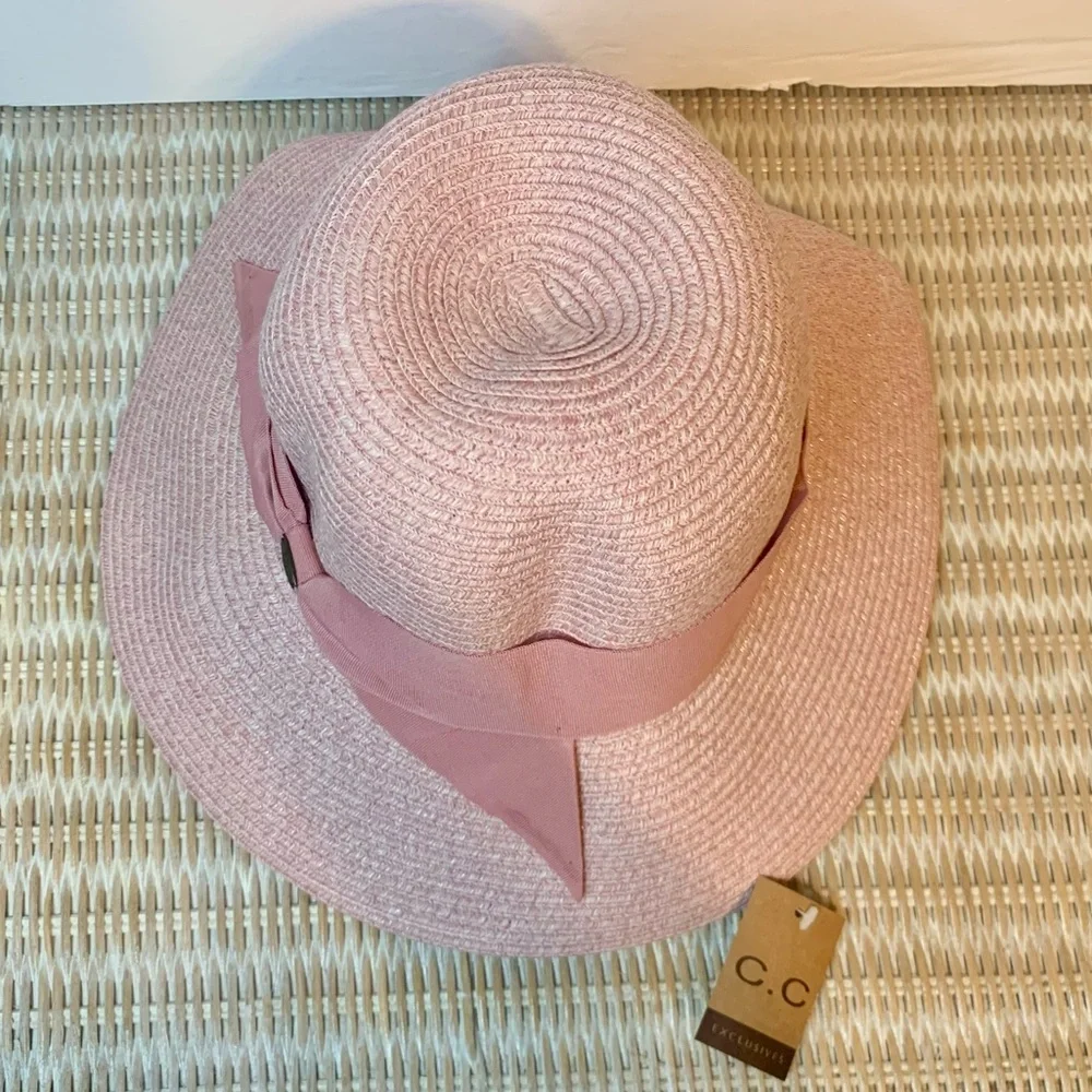 C.C exclusives straw