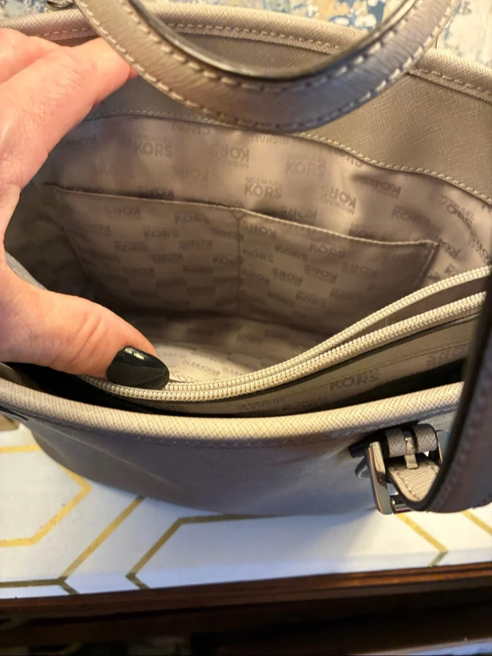 Michael Kors euc structured