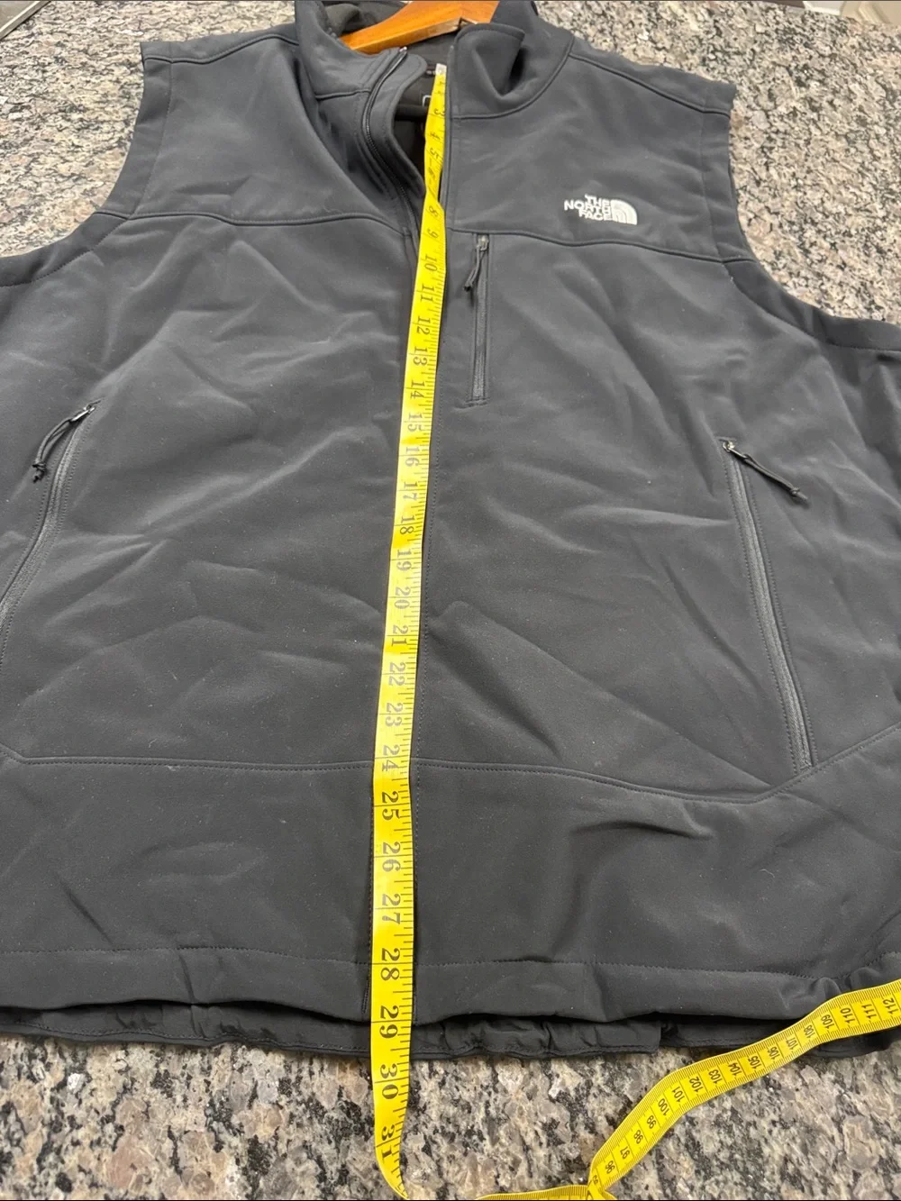 The North Face Black Softshell Men’s Vest EUC XXL