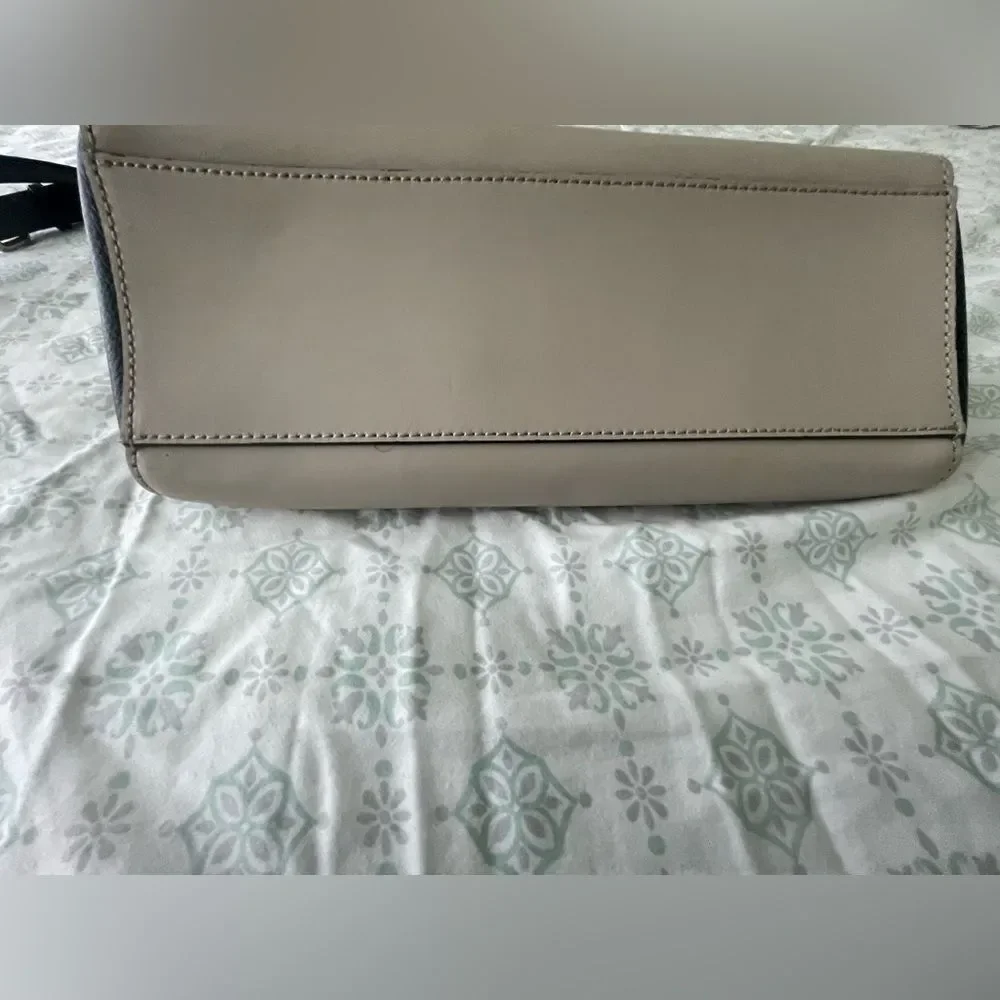 kate spade welcome toures
