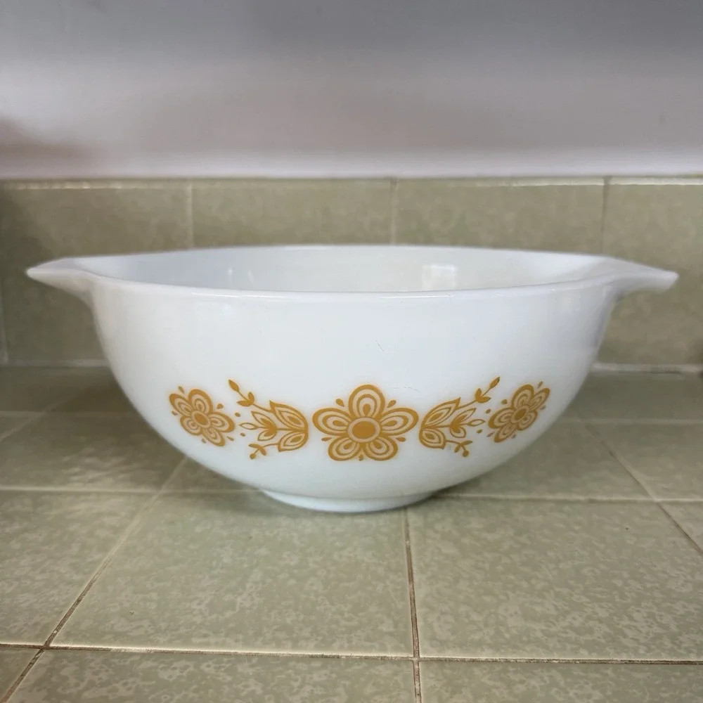 Pyrex vintage butterfly