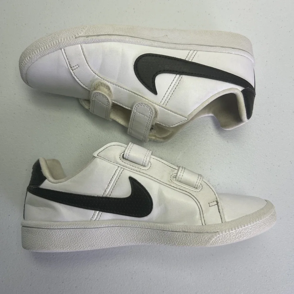 Nike Court Royale PSV Kids Sneakers White Black Hook Loop Straps Size 2Y