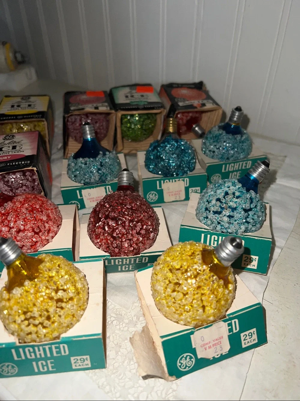NWT Lot 15 Vintage GE Lighted Ice Christmas bulbs lights