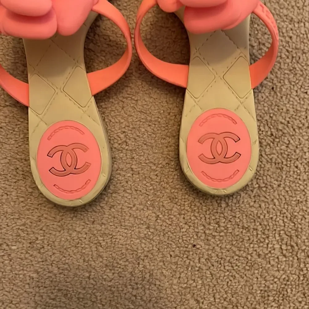 CHANEL vacation once saks