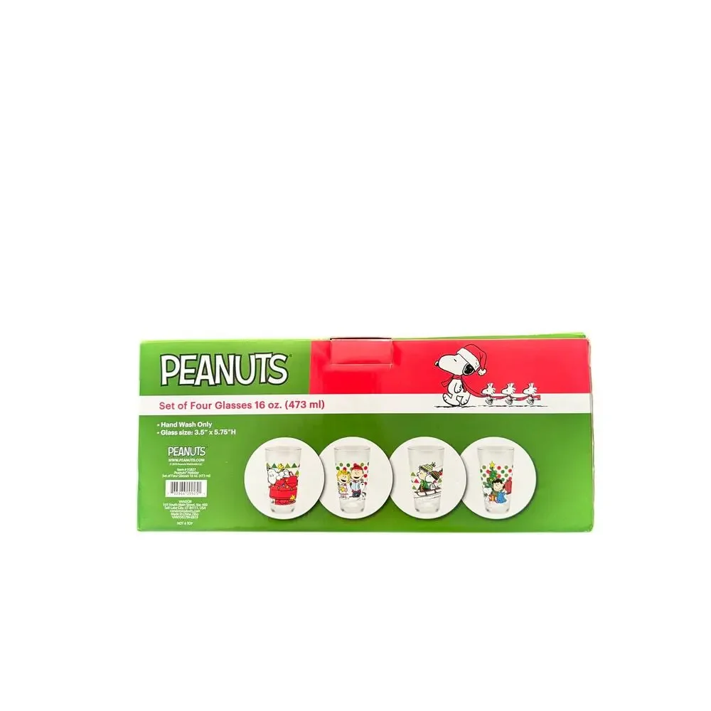 Peanuts celebrate holidays