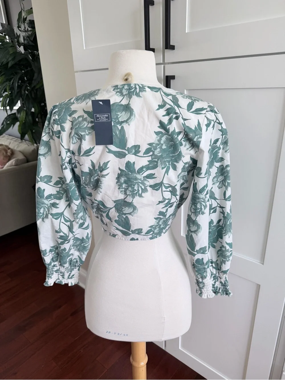 Abercrombie & Fitch soft floral