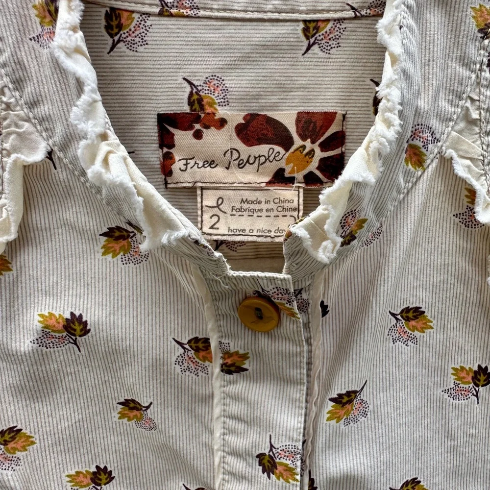 Free People size button