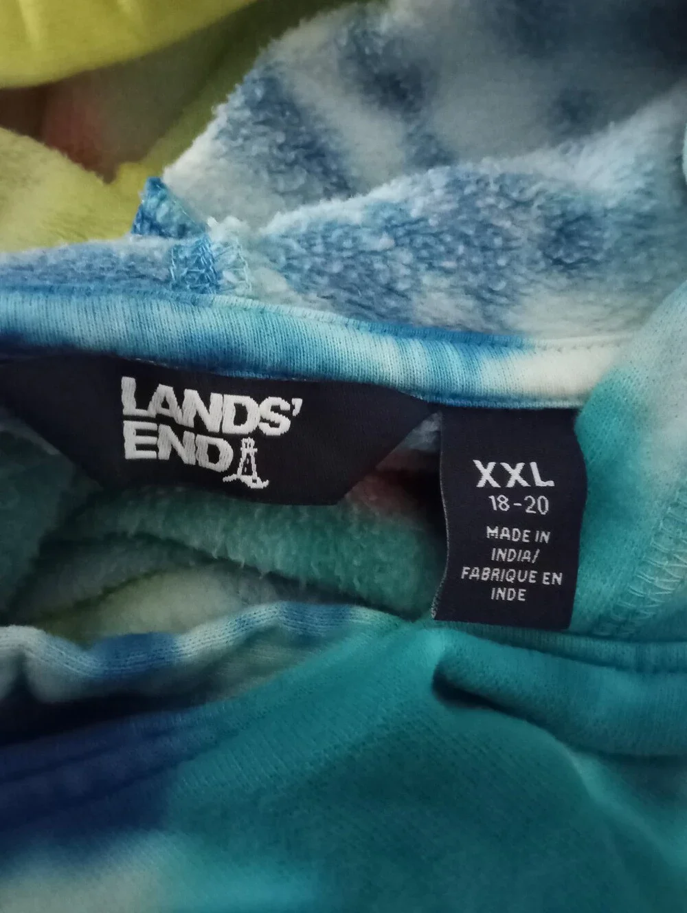 Lands End bright tie