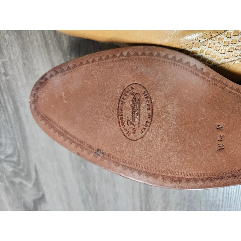 Foot-loose and Famolare vintage wingtip